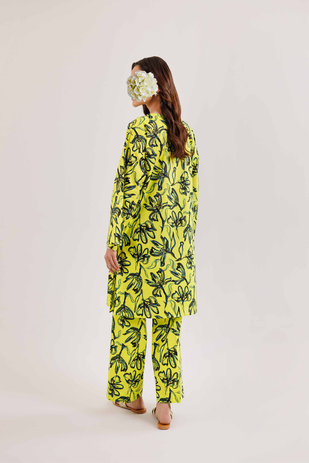 2 Piece - Printed Suit - PE25-320 view 3